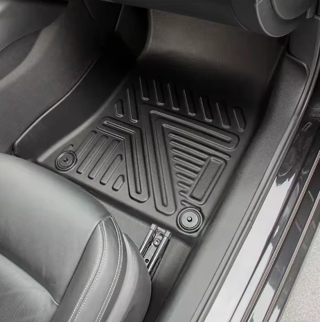 Tapete VanceCar instalado num Volkswagen Golf 2023